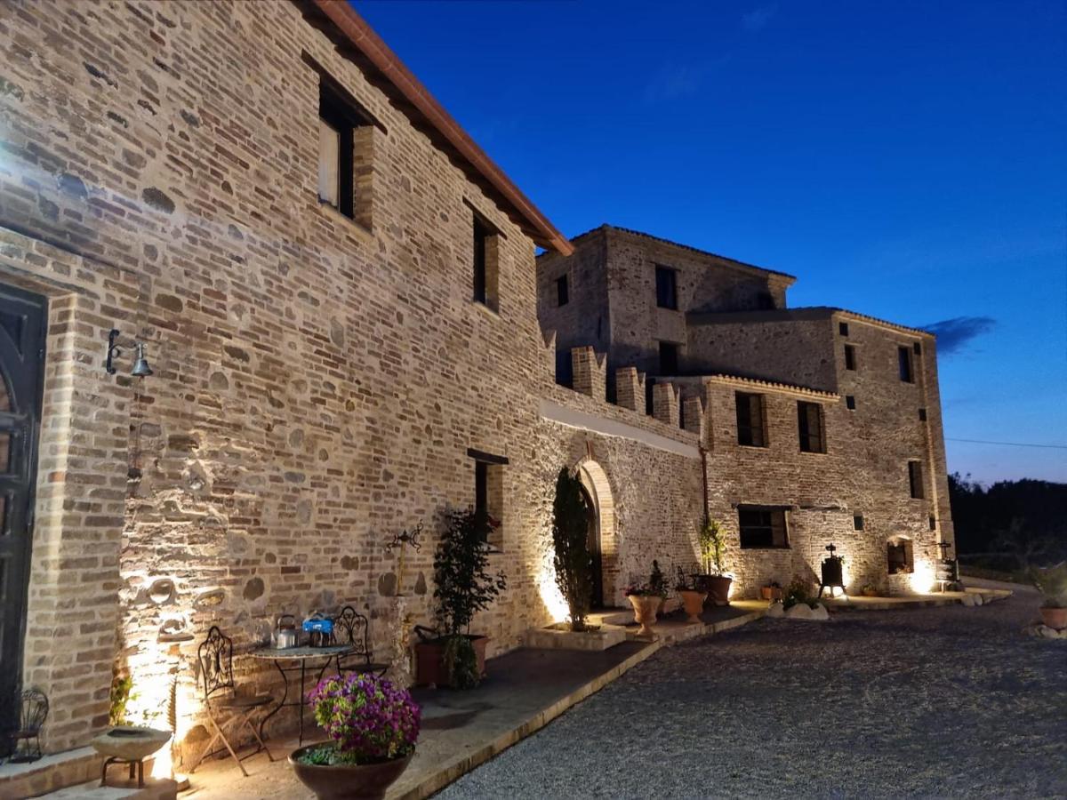 Castello Di Petecciano B&B Mosciano SantʼAngelo Buitenkant foto