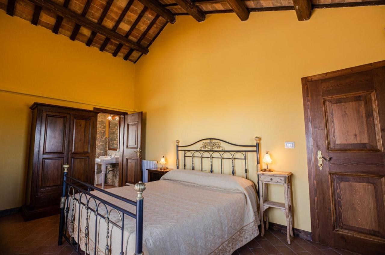 Castello Di Petecciano B&B Mosciano SantʼAngelo Buitenkant foto