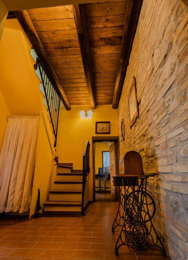 Castello Di Petecciano B&B Mosciano SantʼAngelo Buitenkant foto