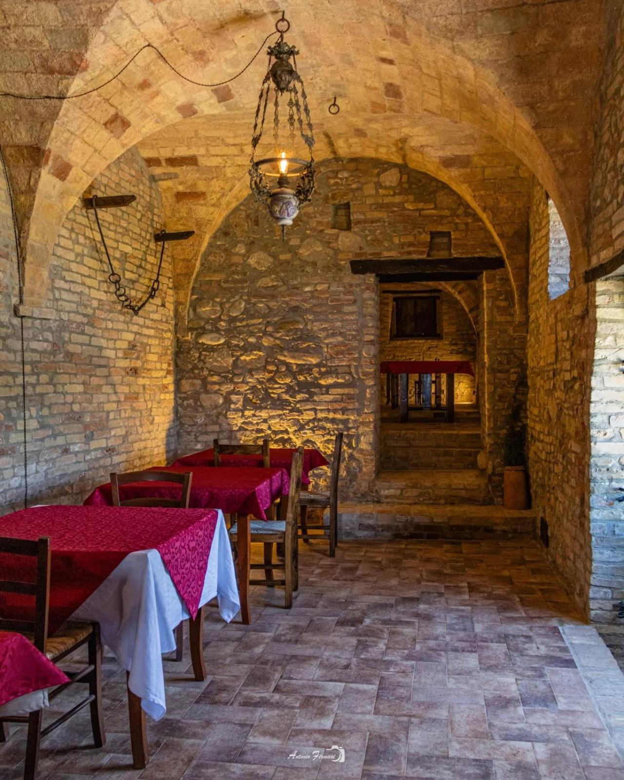 Castello Di Petecciano B&B Mosciano SantʼAngelo Buitenkant foto